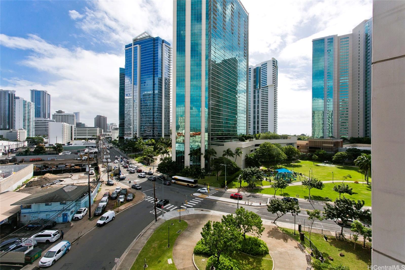 1133 Waimanu condo # 809, Honolulu, Hawaii - photo 16 of 18