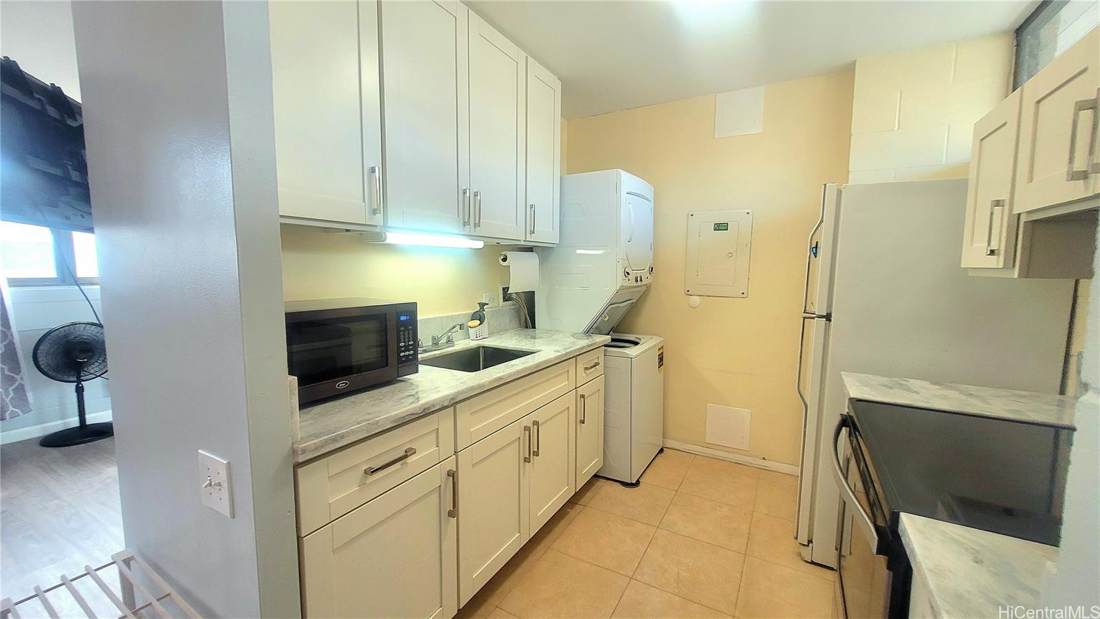 1134 Kinau St Honolulu - Rental - photo 5 of 14