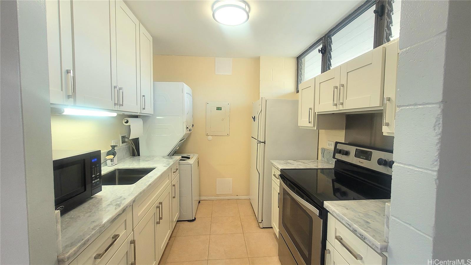 1134 Kinau St Honolulu - Rental - photo 6 of 14