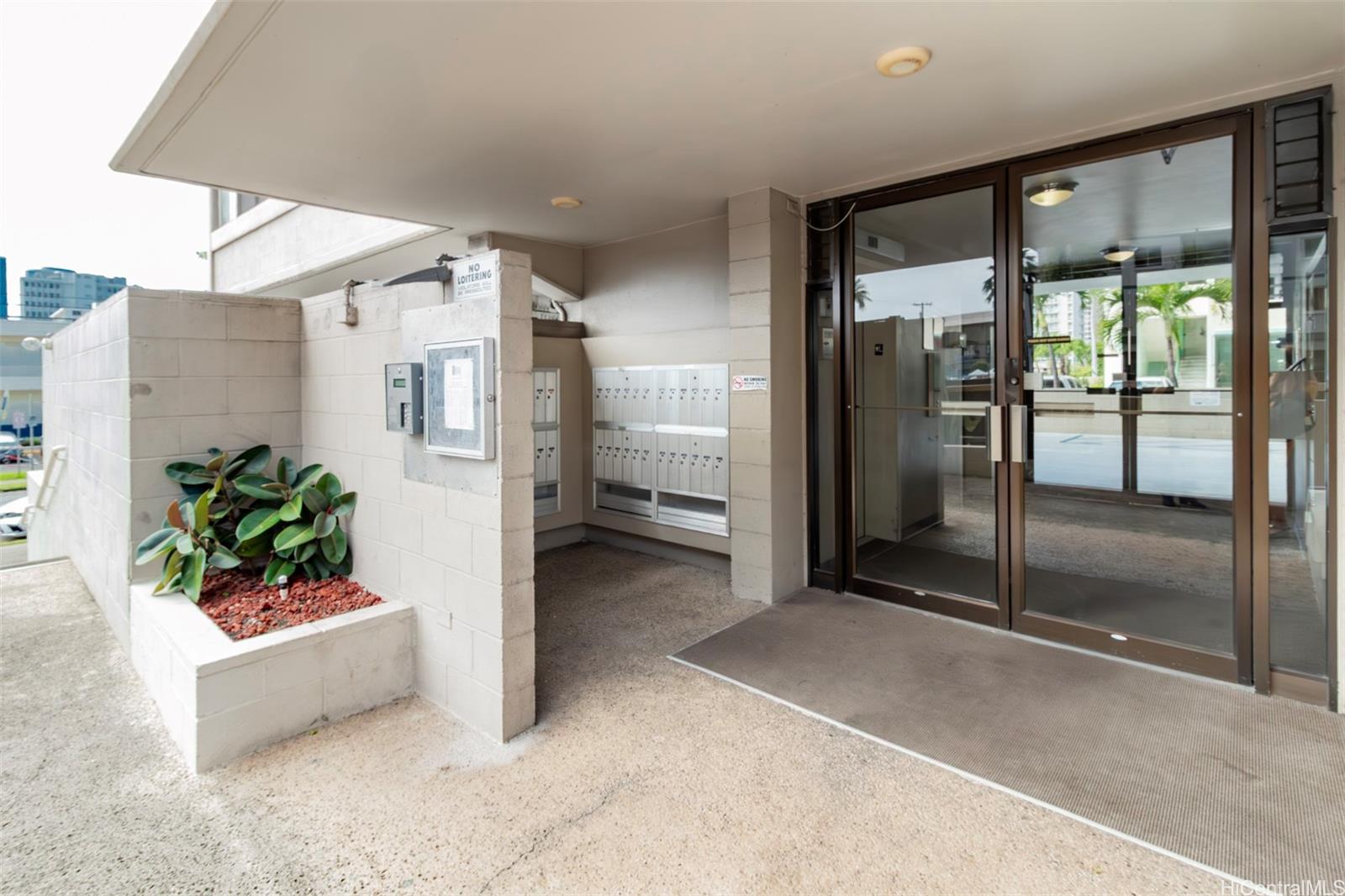 1134 Kinau Street Honolulu - Rental - photo 10 of 13