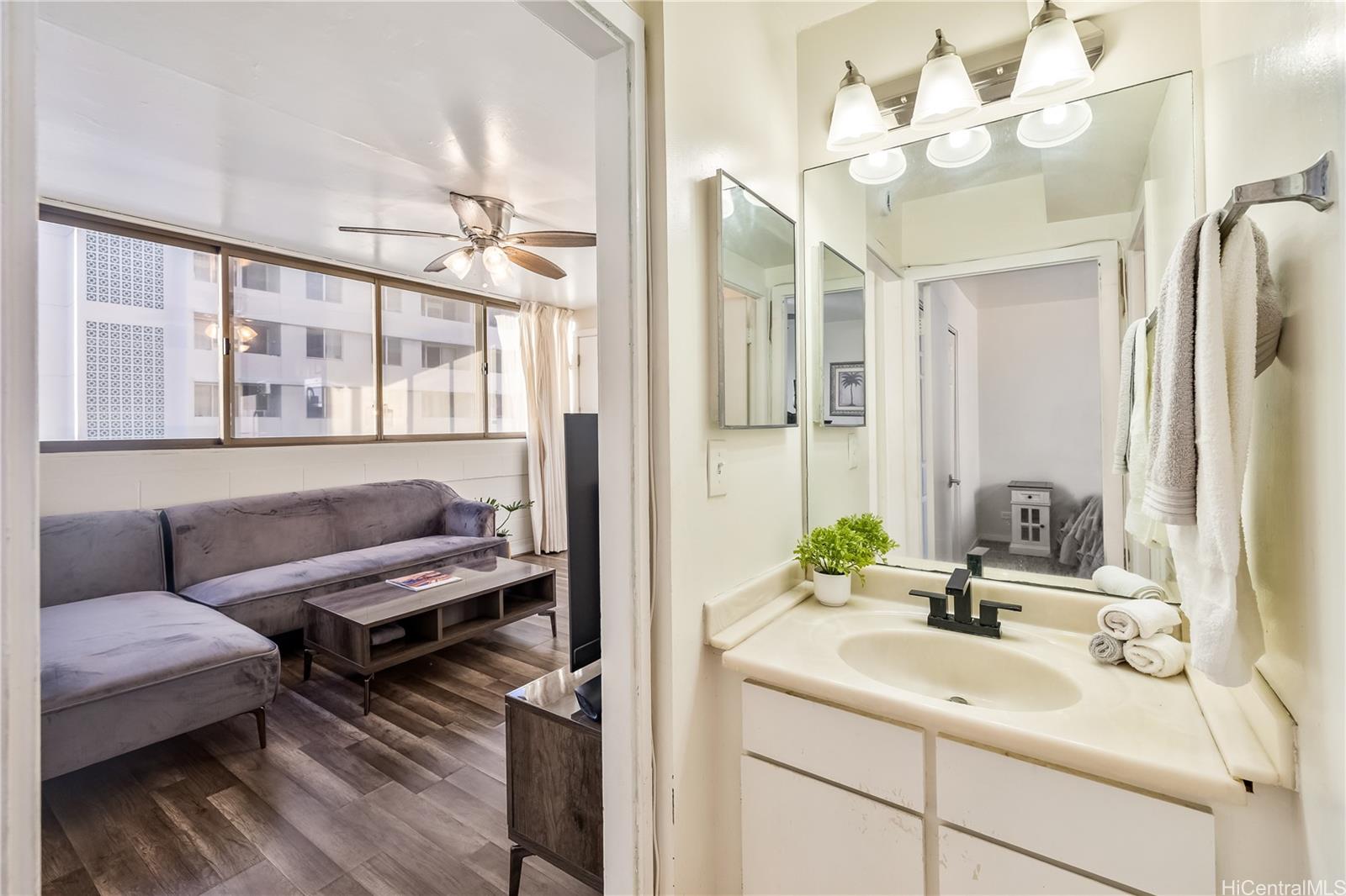 1134 Kinau condo # 801, Honolulu, Hawaii - photo 19 of 25