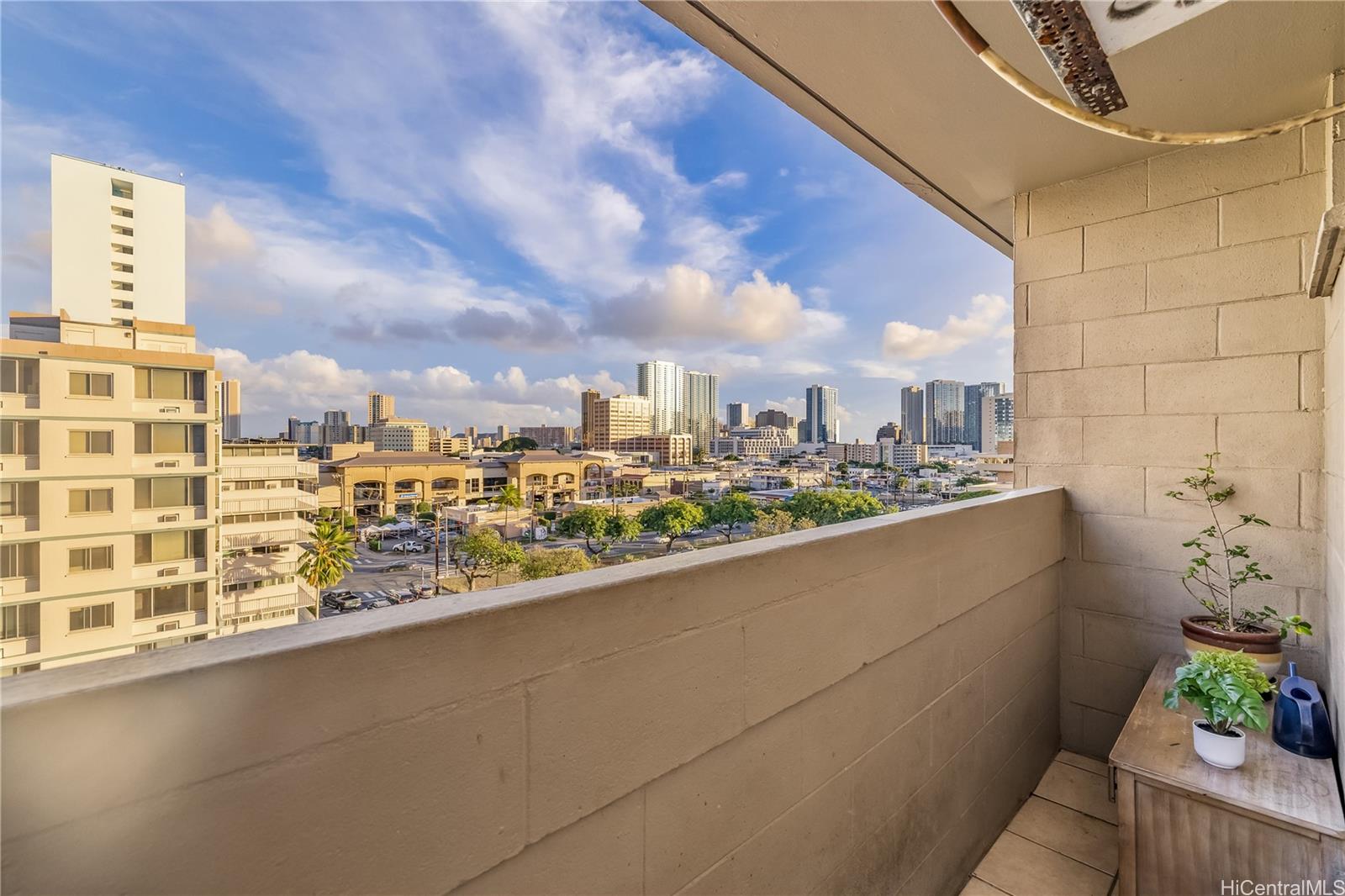 1134 Kinau condo # 801, Honolulu, Hawaii - photo 21 of 25