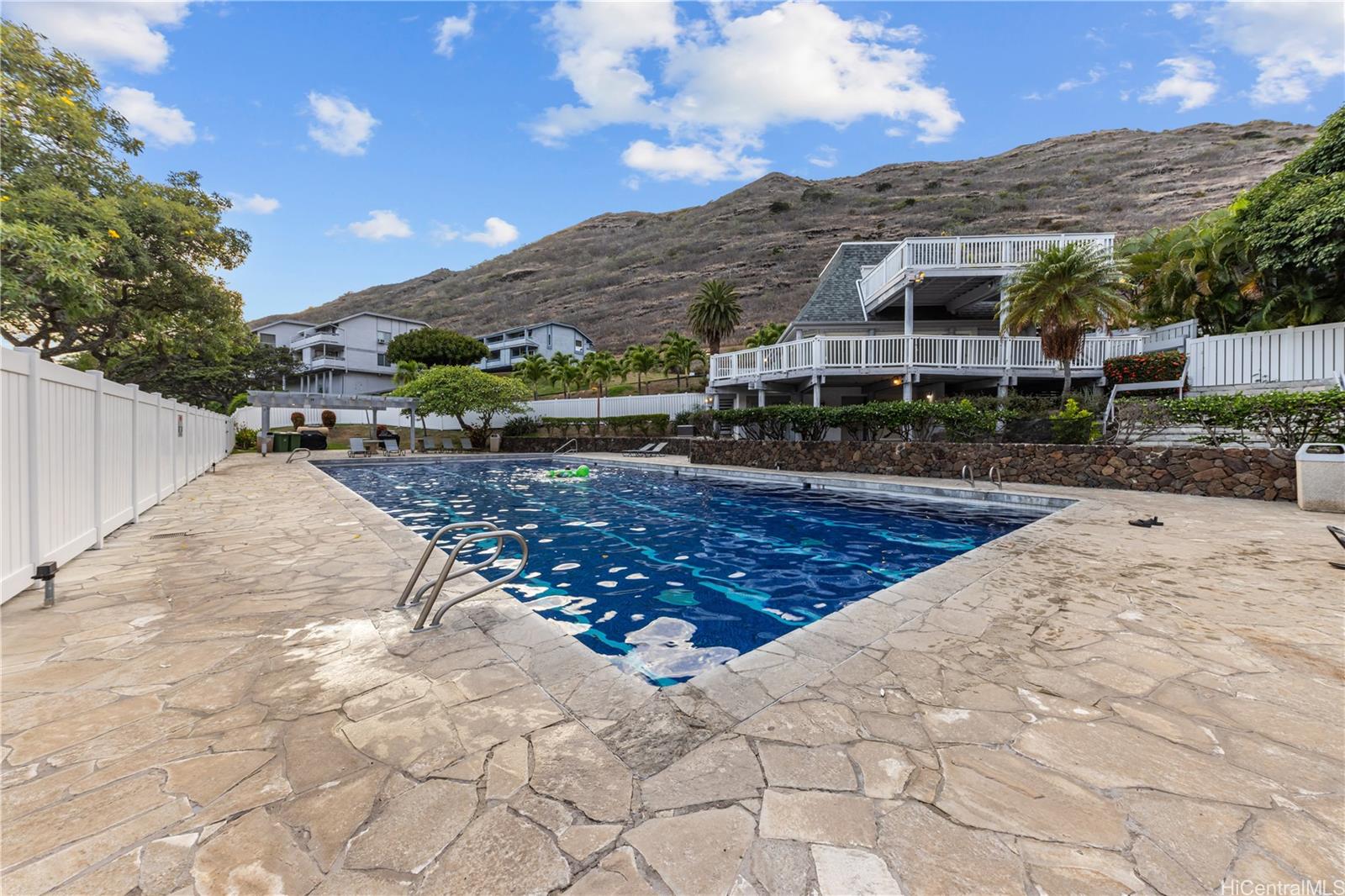 1136 Kumukumu Street townhouse # D, Honolulu, Hawaii - photo 23 of 25