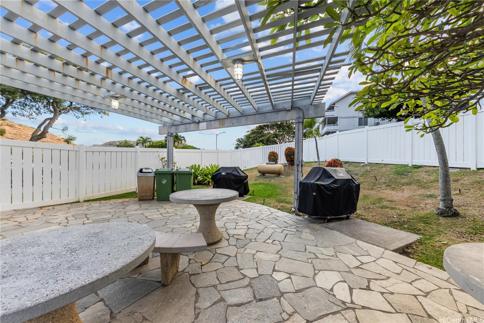 1136 Kumukumu Street townhouse # D, Honolulu, Hawaii - photo 25 of 25