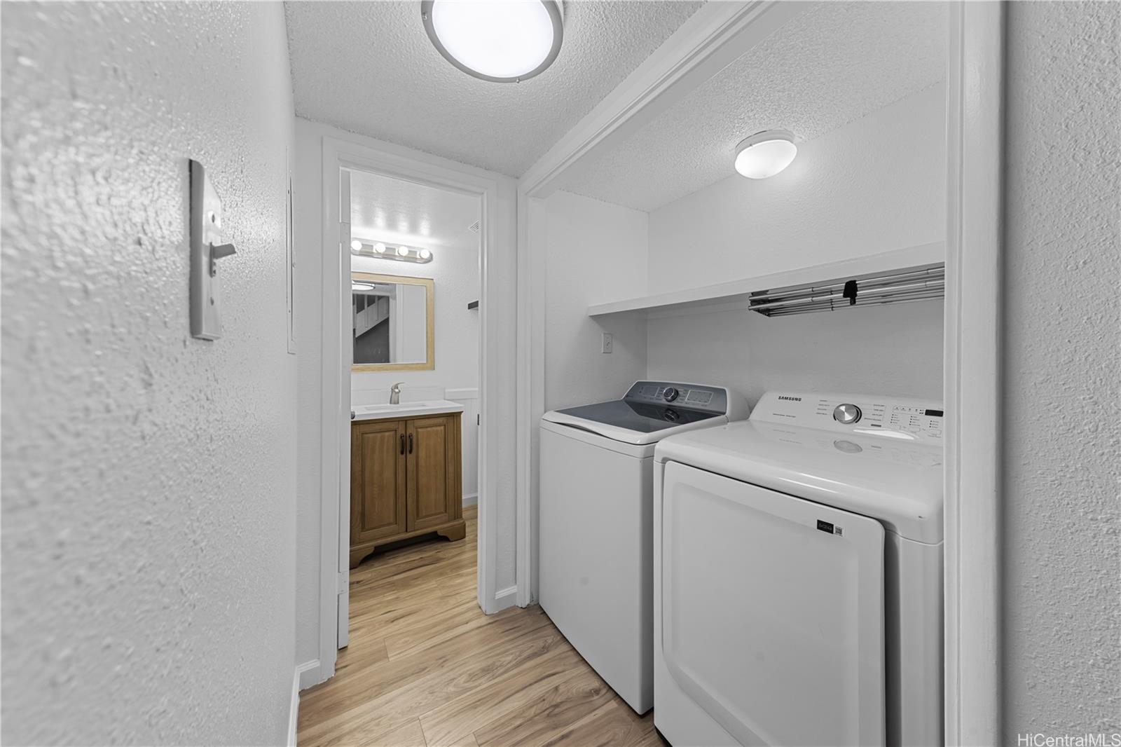 1136 Kumukumu Street townhouse # D, Honolulu, Hawaii - photo 8 of 25