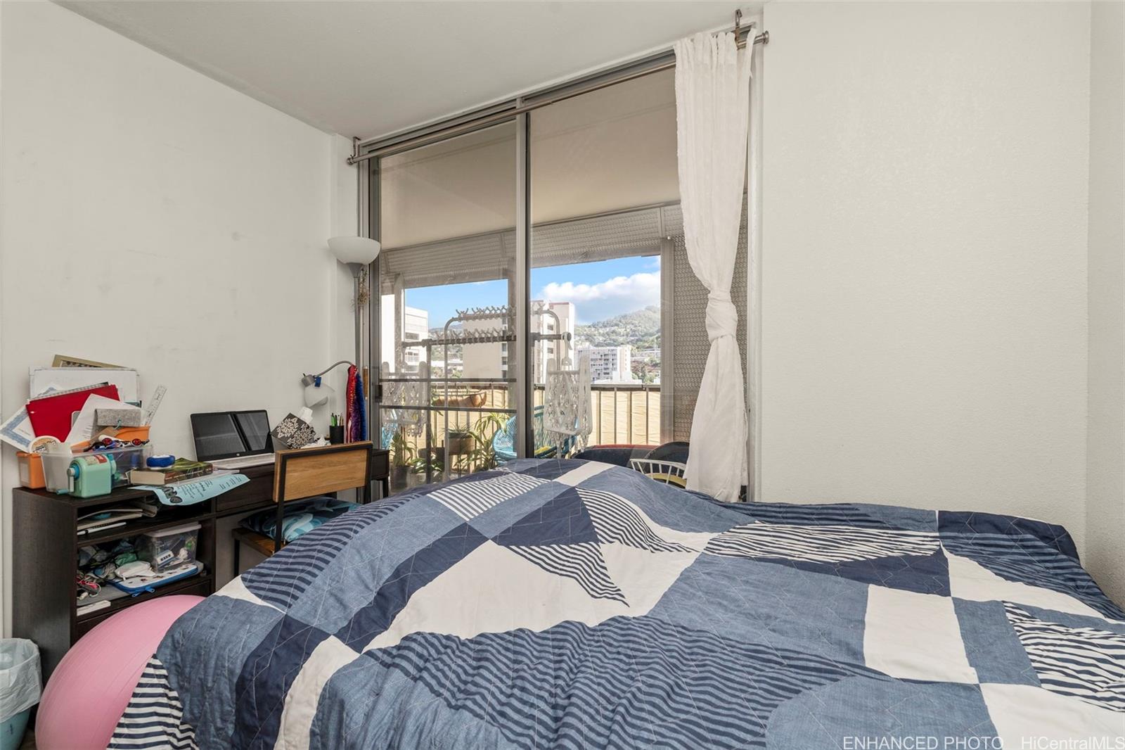 Wilder Terrace condo # 801, Honolulu, Hawaii - photo 11 of 15