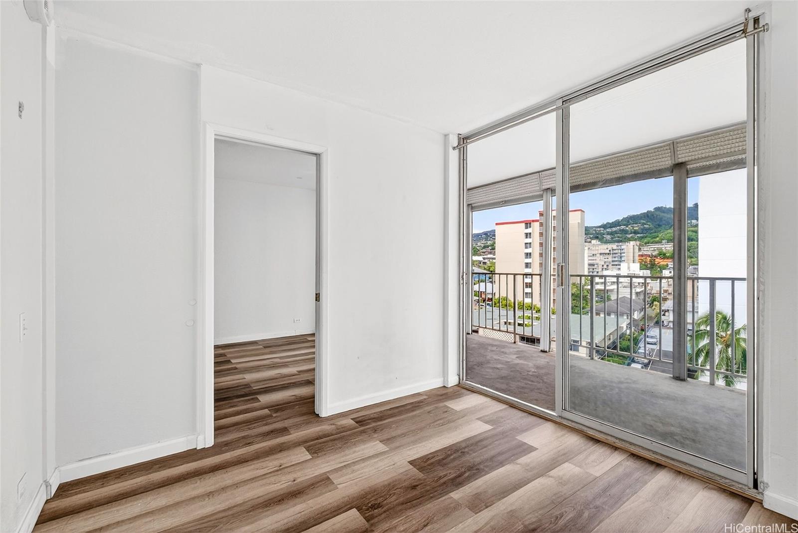 Wilder Terrace condo # 801, Honolulu, Hawaii - photo 11 of 21