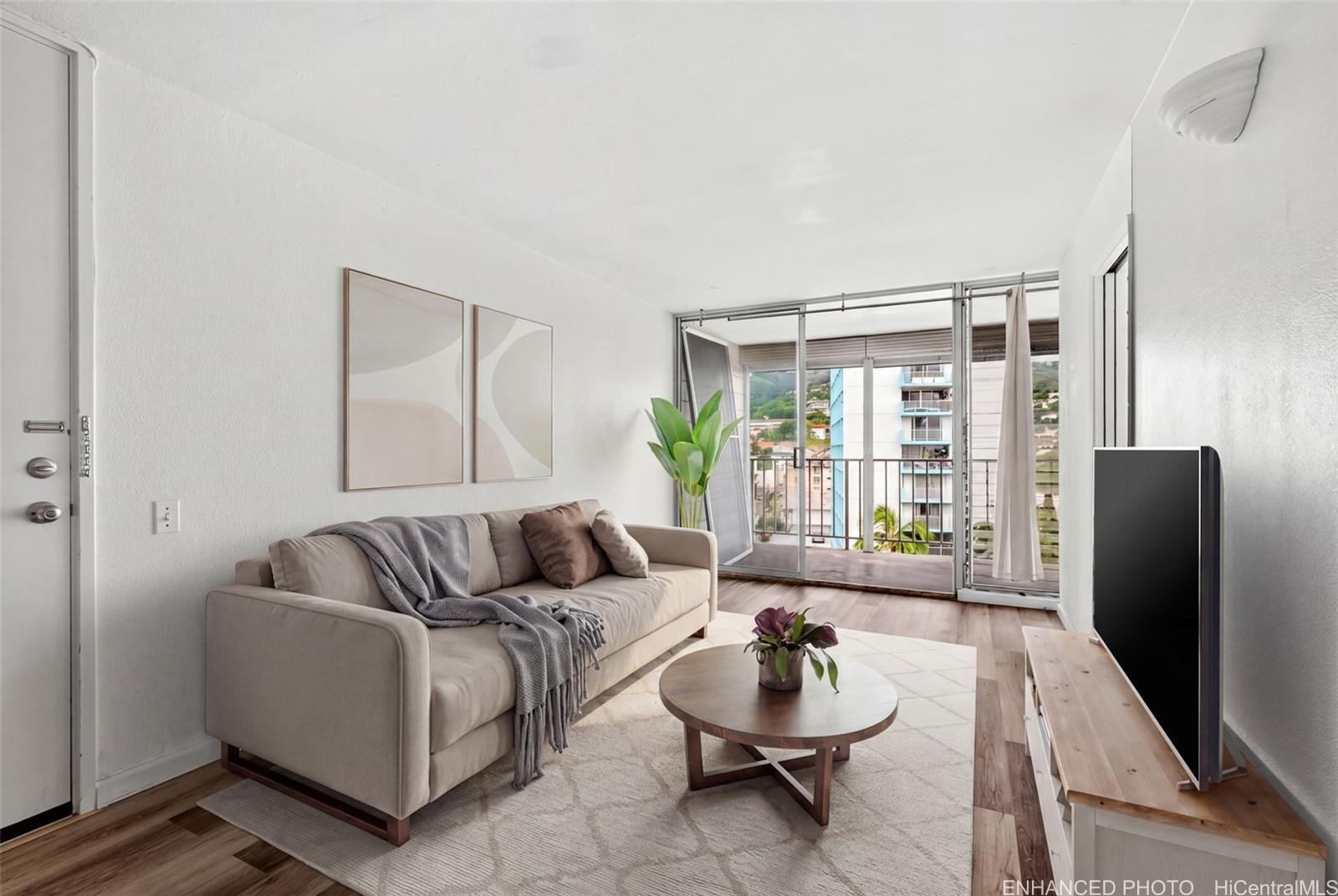 Wilder Terrace condo # 801, Honolulu, Hawaii - photo 4 of 21