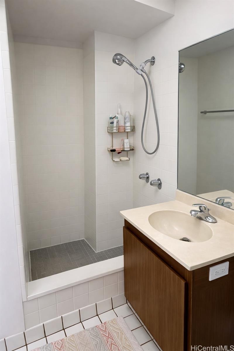 Kaimuki Jade condo # 401, Honolulu, Hawaii - photo 8 of 13