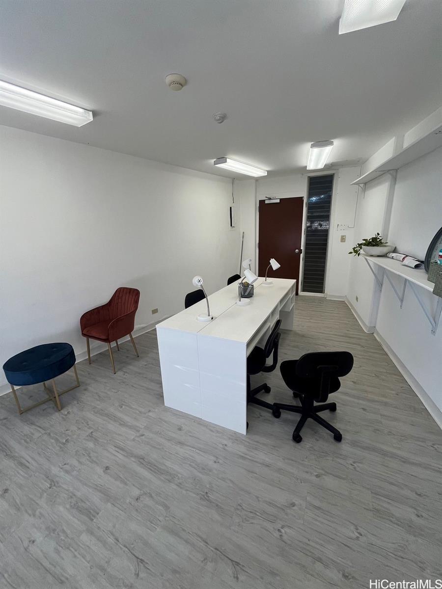 1139 9th Ave Honolulu - Rental - photo 11 of 12