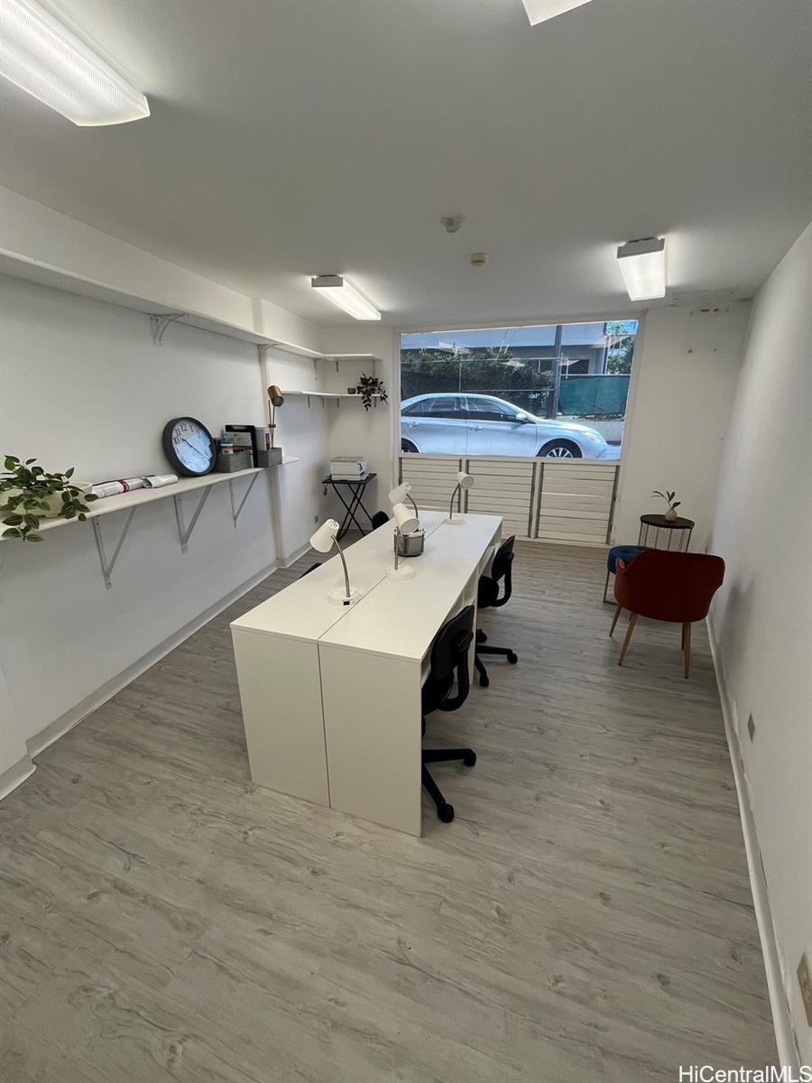 1139 9th Ave Honolulu - Rental - photo 9 of 12