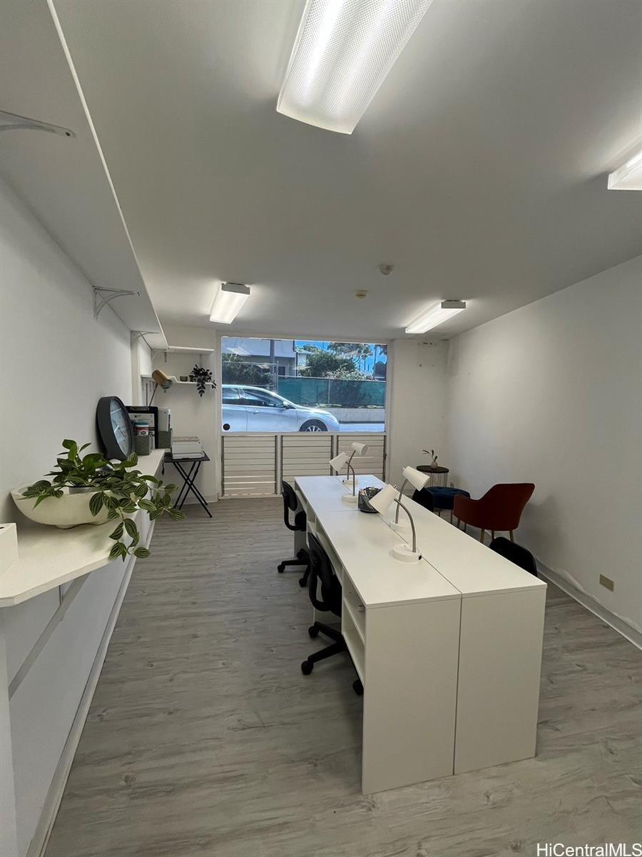 1139 9th Ave Honolulu - Rental - photo 10 of 12