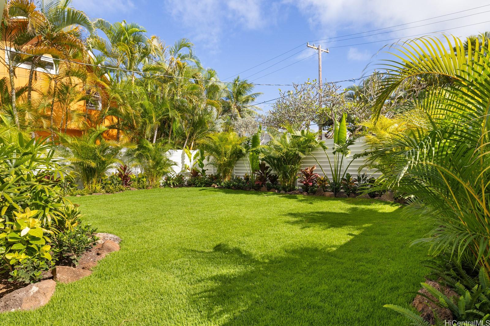 114  Kaelepulu Drive Lanikai, Kailua home - photo 5 of 25