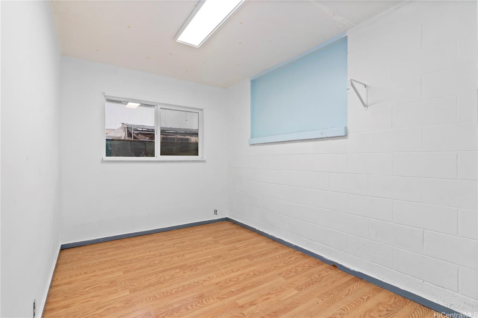 1141  Olomea St Kapalama, Honolulu home - photo 7 of 25