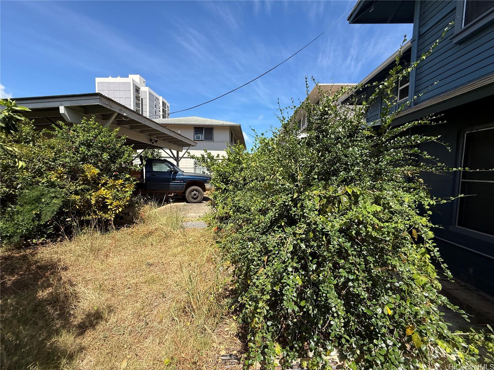 1142  Kamaile Street Kakaako, Honolulu home - photo 11 of 24