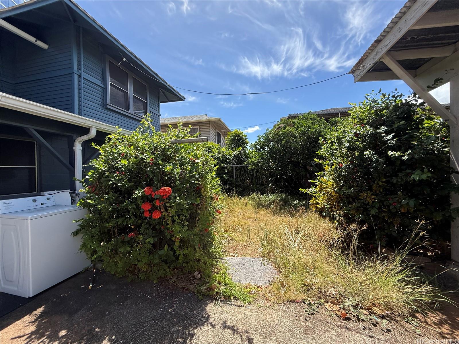 1142  Kamaile Street Kakaako, Honolulu home - photo 12 of 24