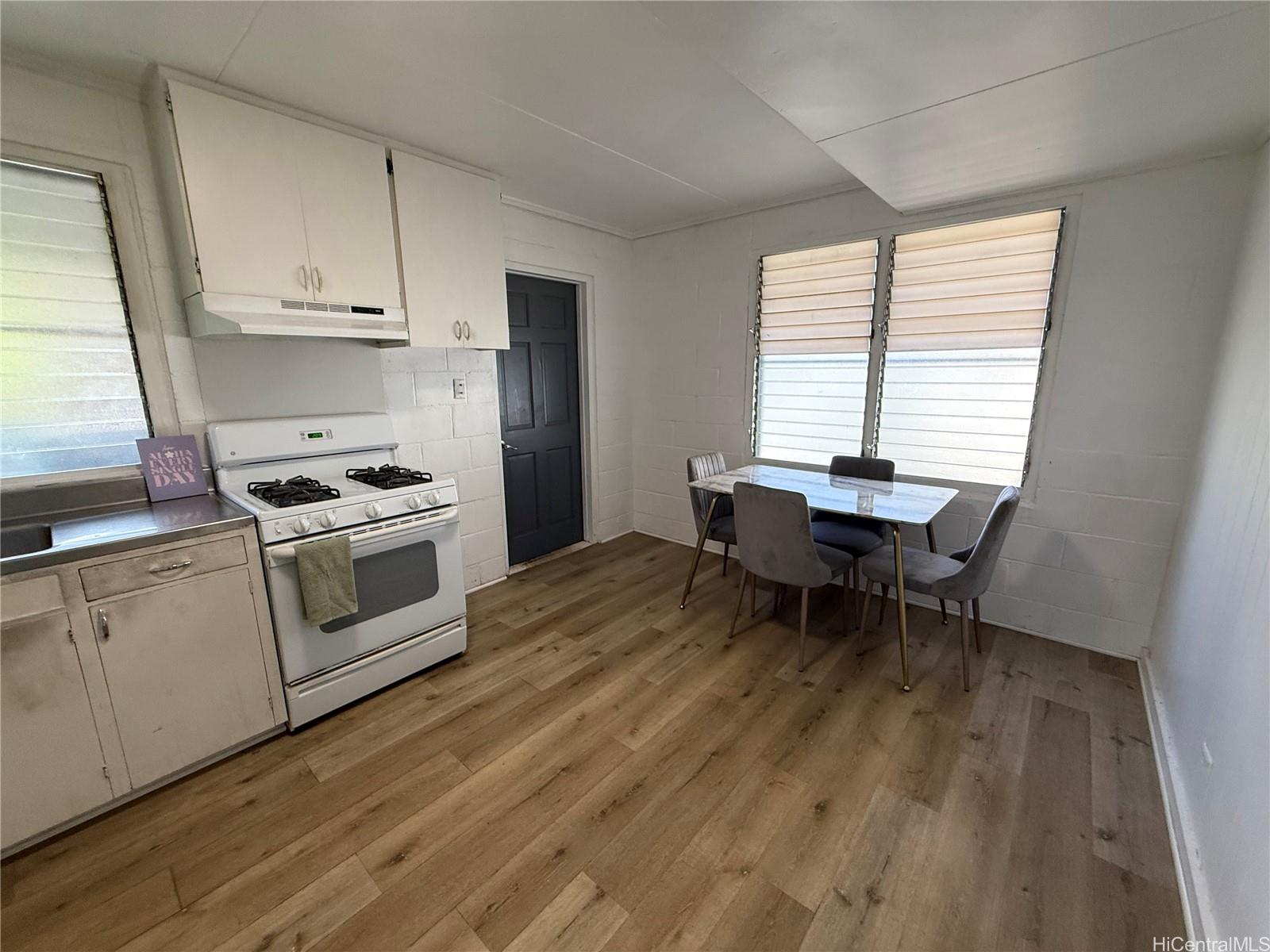 1142  Kamaile Street Kakaako, Honolulu home - photo 15 of 24