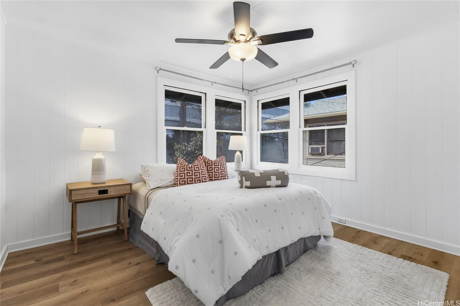 1142  Kamaile Street Kakaako, Honolulu home - photo 18 of 25