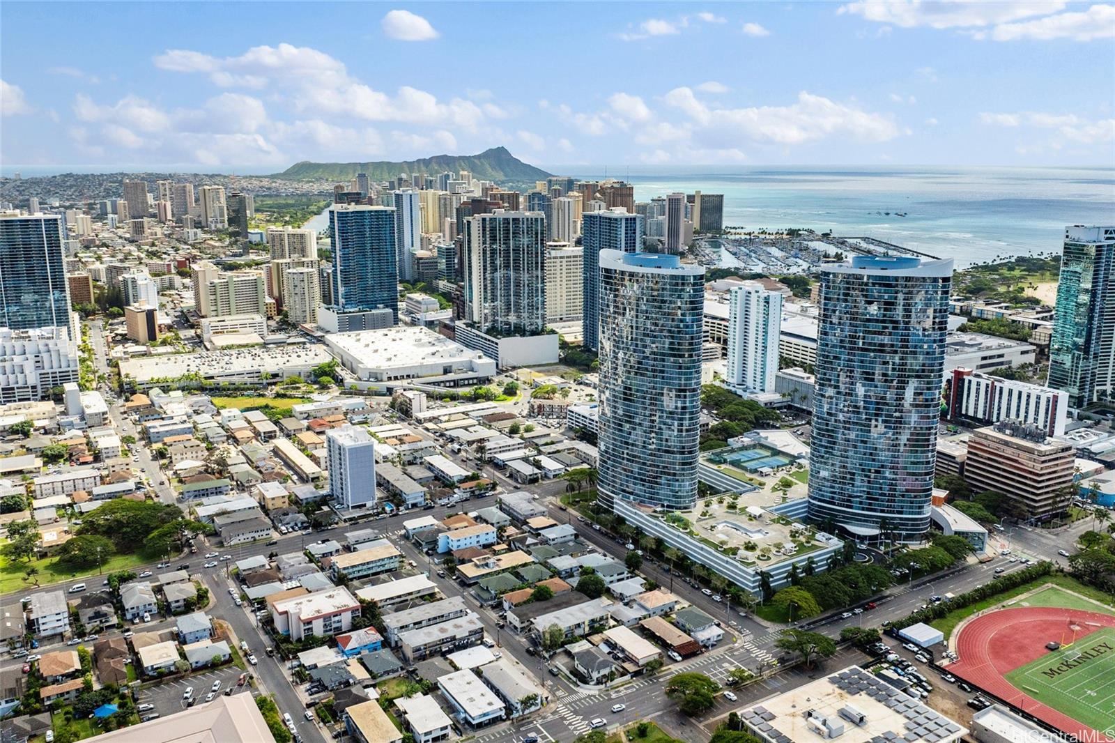 1142  Kamaile Street Kakaako, Honolulu home - photo 22 of 25