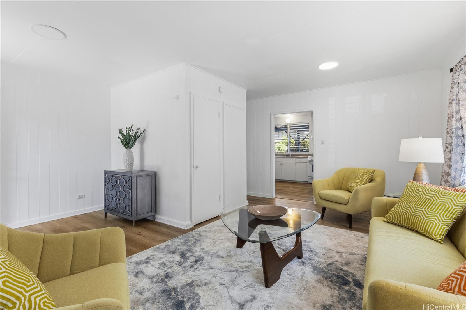 1142  Kamaile Street Kakaako, Honolulu home - photo 5 of 25