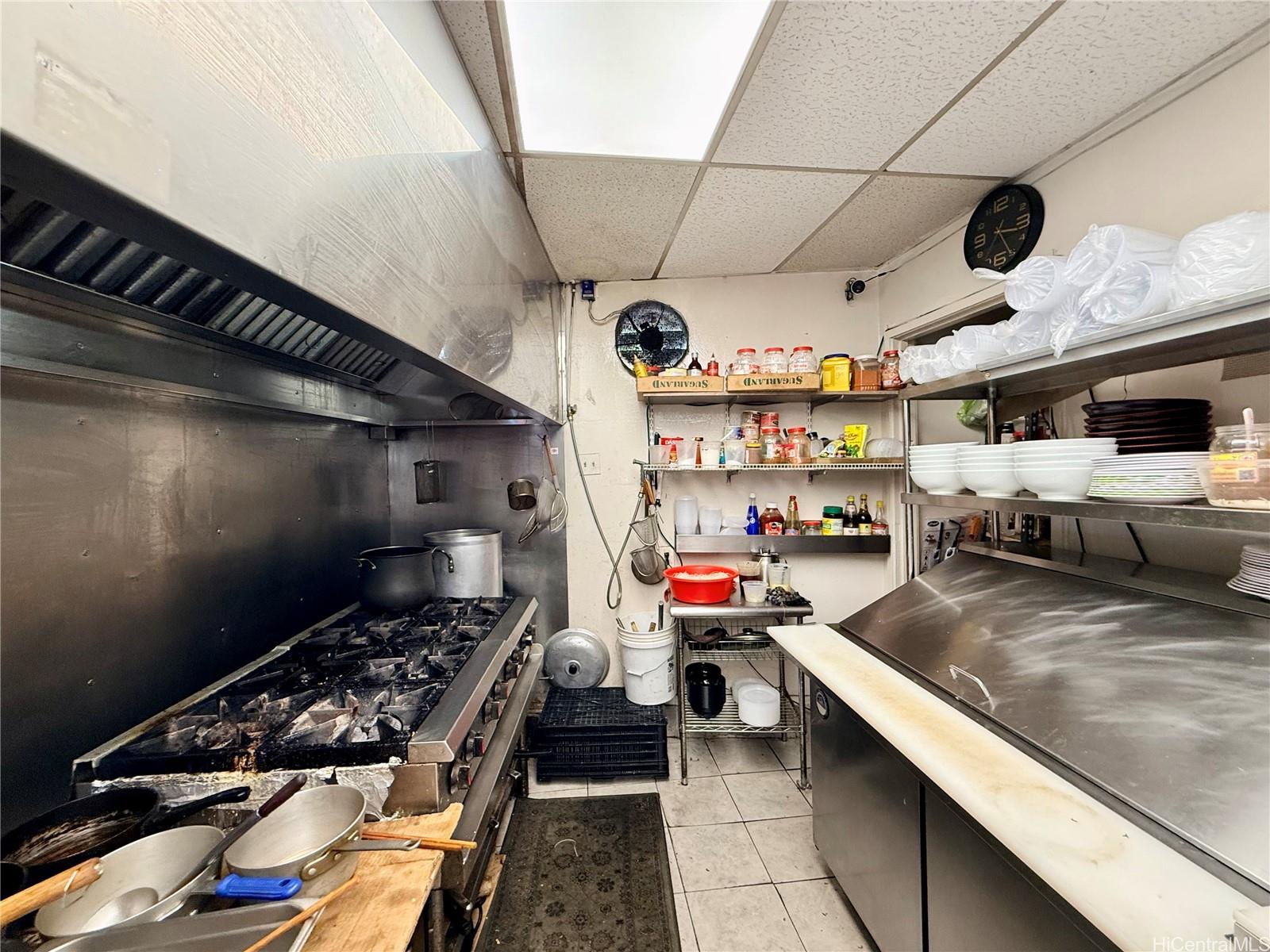 1145 Maunakea St Chinatown  - photo 11 of 18