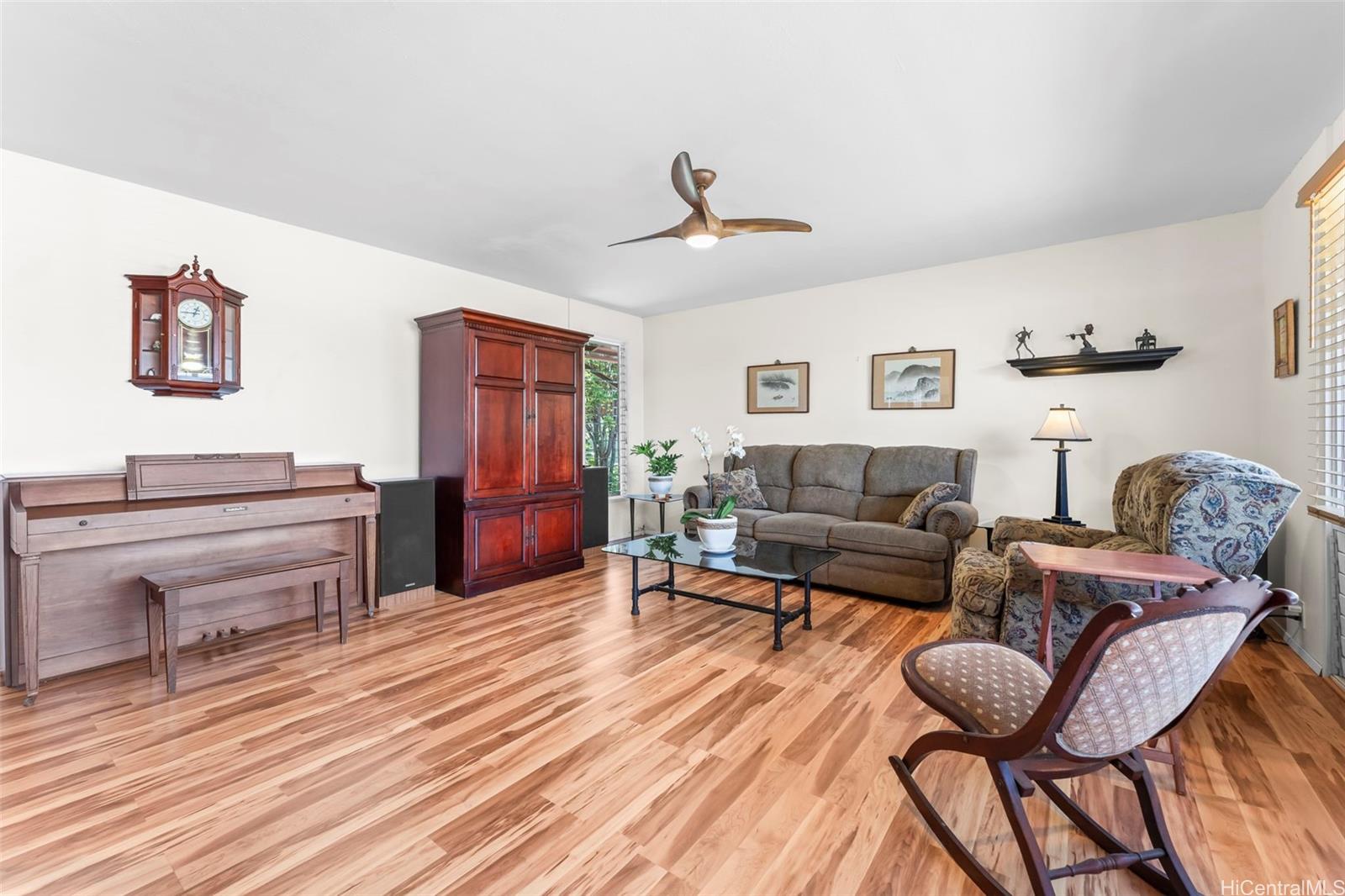 115  Aikahi Loop Aikahi Park, Kailua home - photo 2 of 25