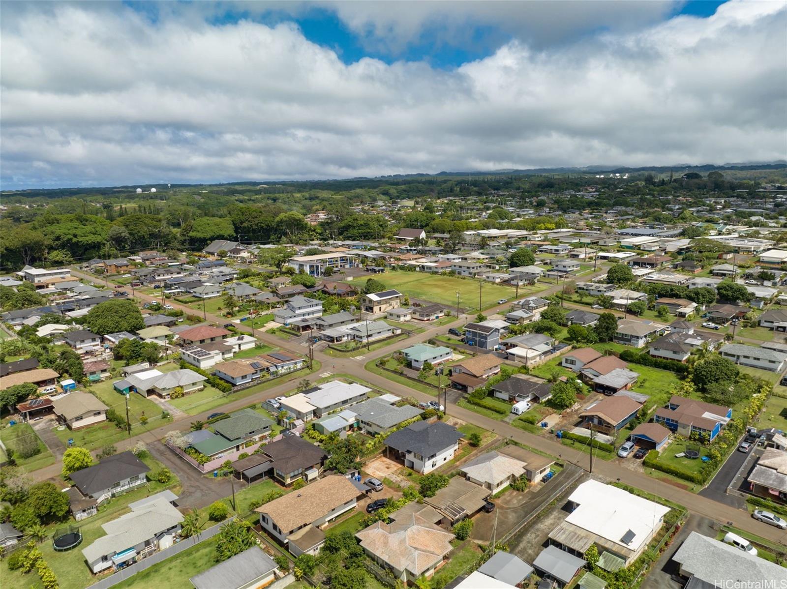 115  Makaweo Ave Wahiawa Area, Central home - photo 22 of 25