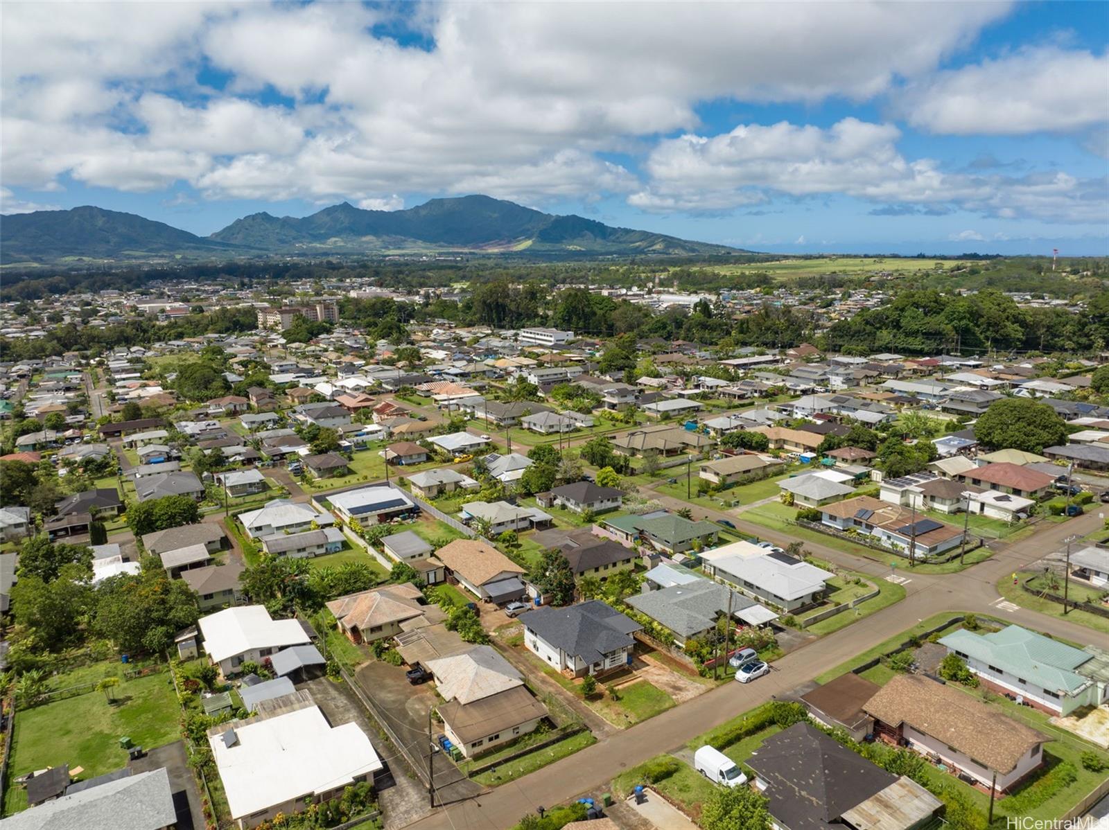 115  Makaweo Ave Wahiawa Area, Central home - photo 23 of 25