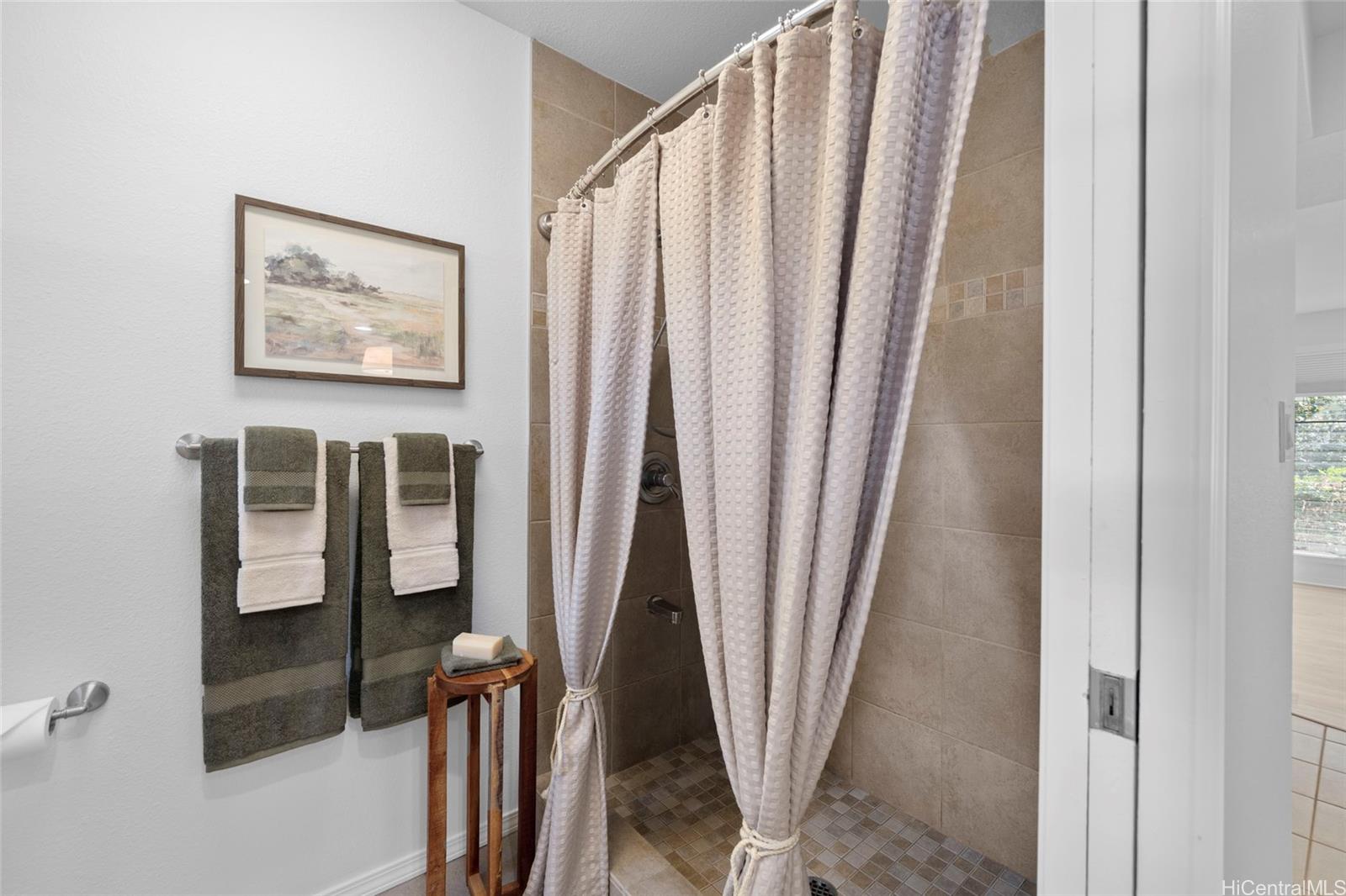 Mariners Village 3 condo # D, Honolulu, Hawaii - photo 11 of 24