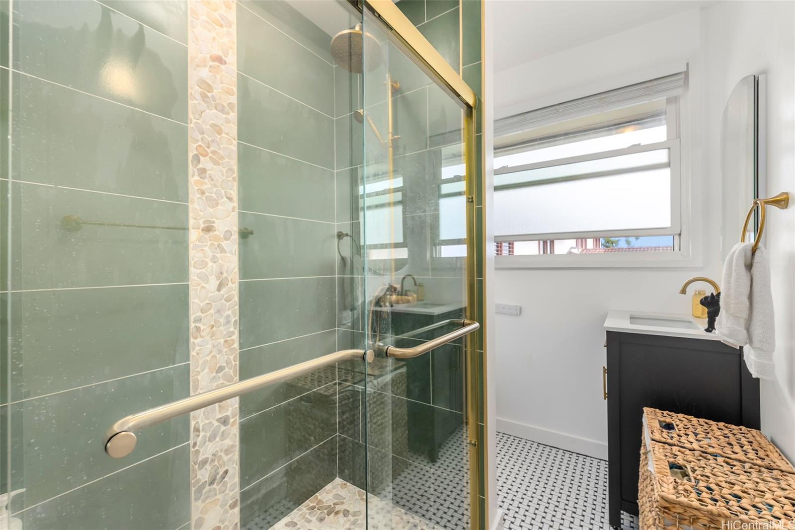 1156 Alewa Drive Honolulu - Multi-family - photo 15 of 25