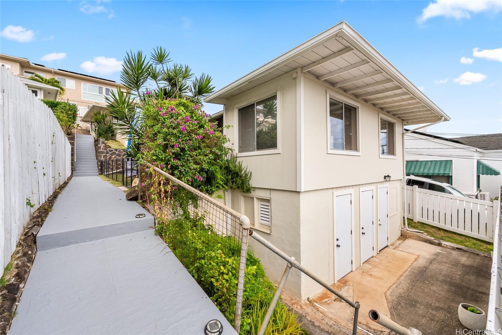 1156 Alewa Drive Honolulu - Multi-family - photo 24 of 25