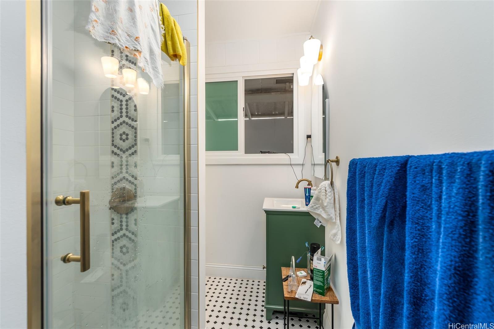 1156 Alewa Drive Honolulu - Multi-family - photo 9 of 25