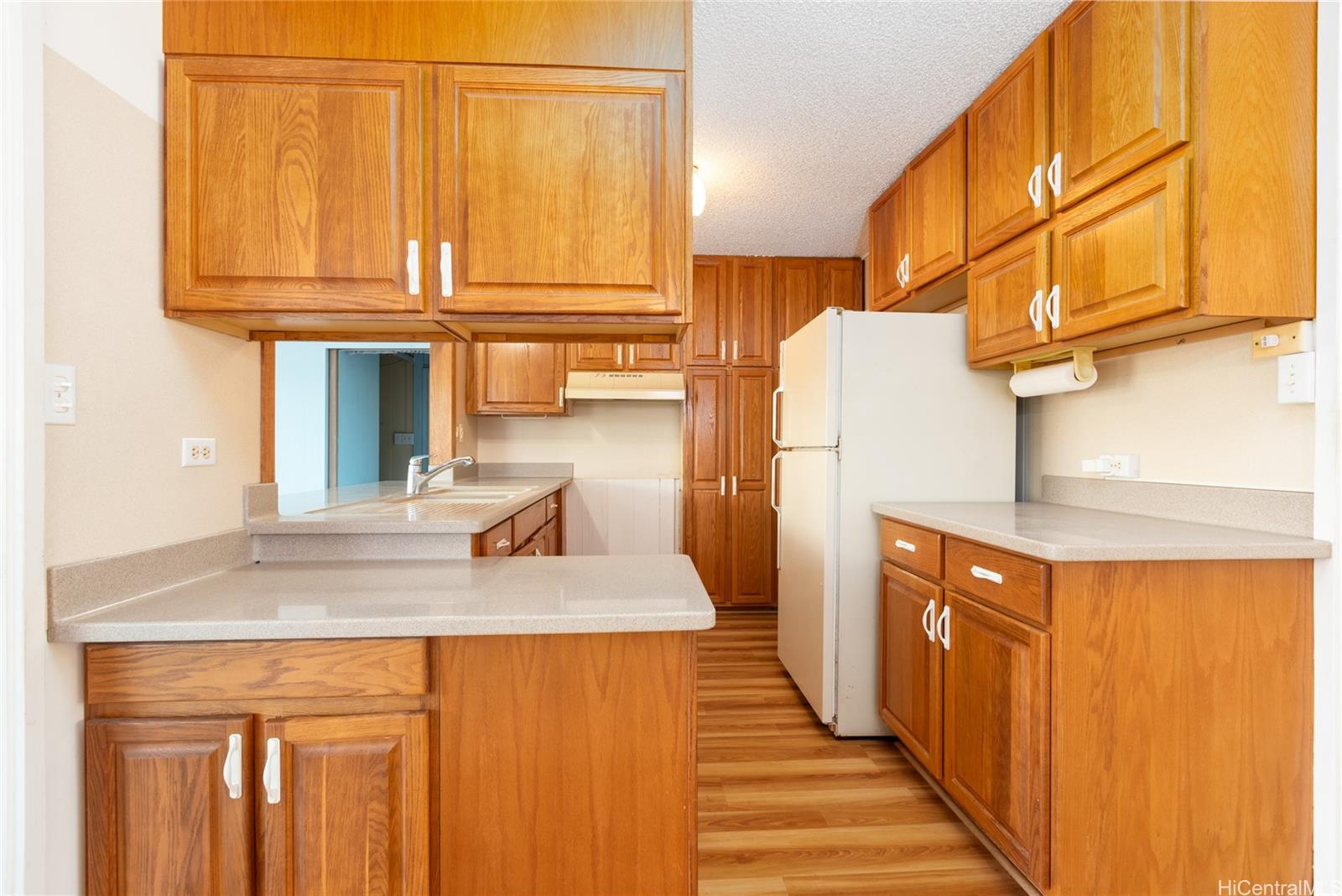 1157  Ala Aloalo Street Salt Lake, Honolulu home - photo 19 of 25