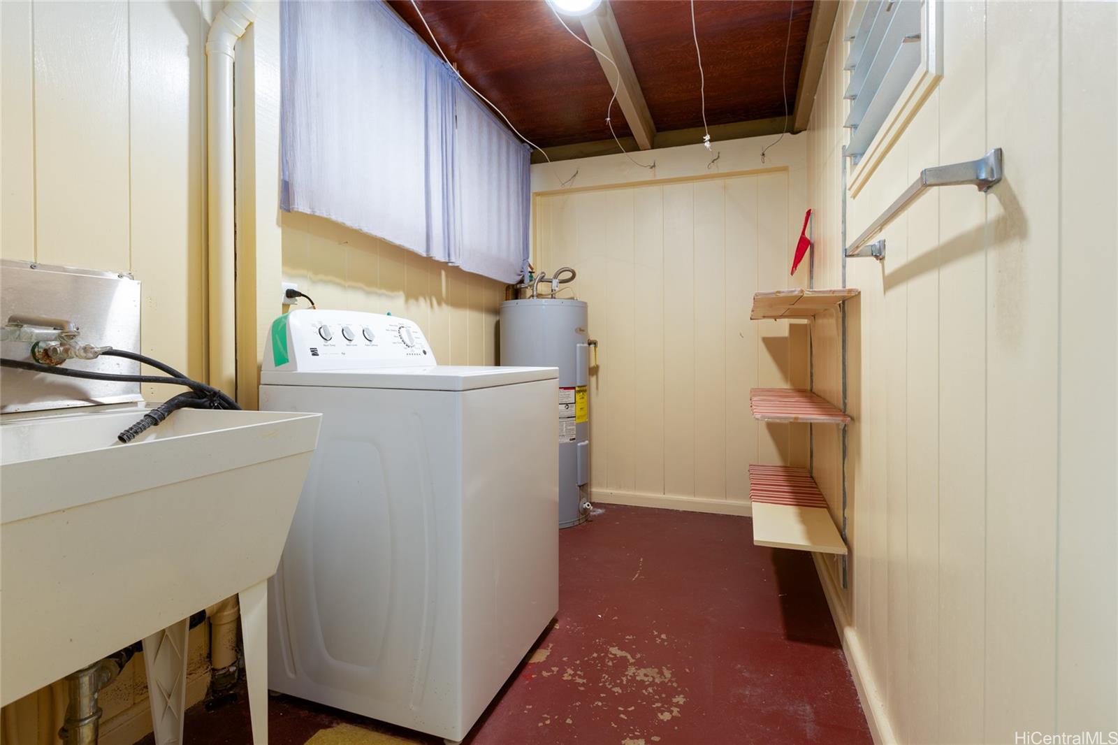 1157  Ala Aloalo Street Salt Lake, Honolulu home - photo 22 of 25