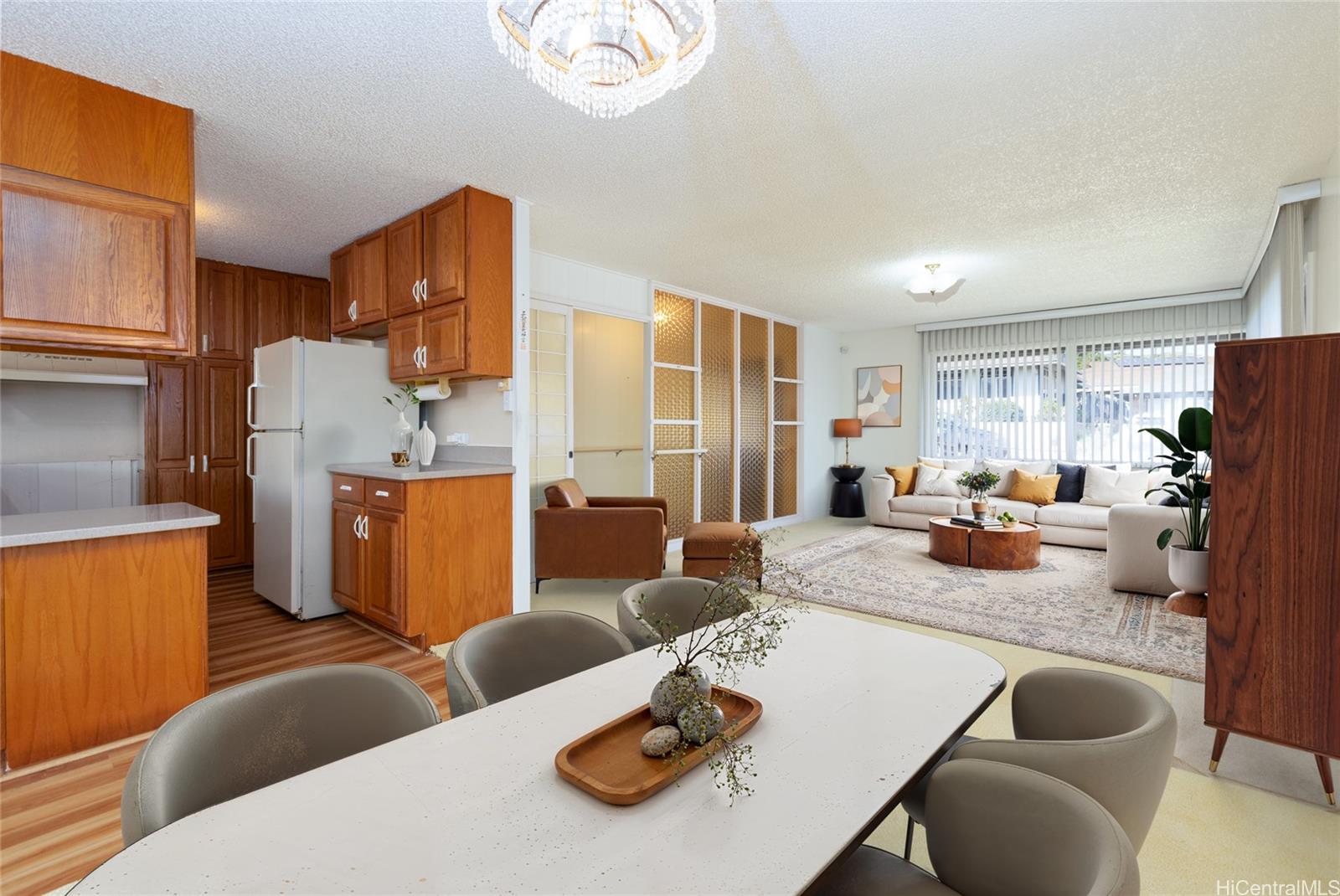 1157  Ala Aloalo Street Salt Lake, Honolulu home - photo 5 of 25