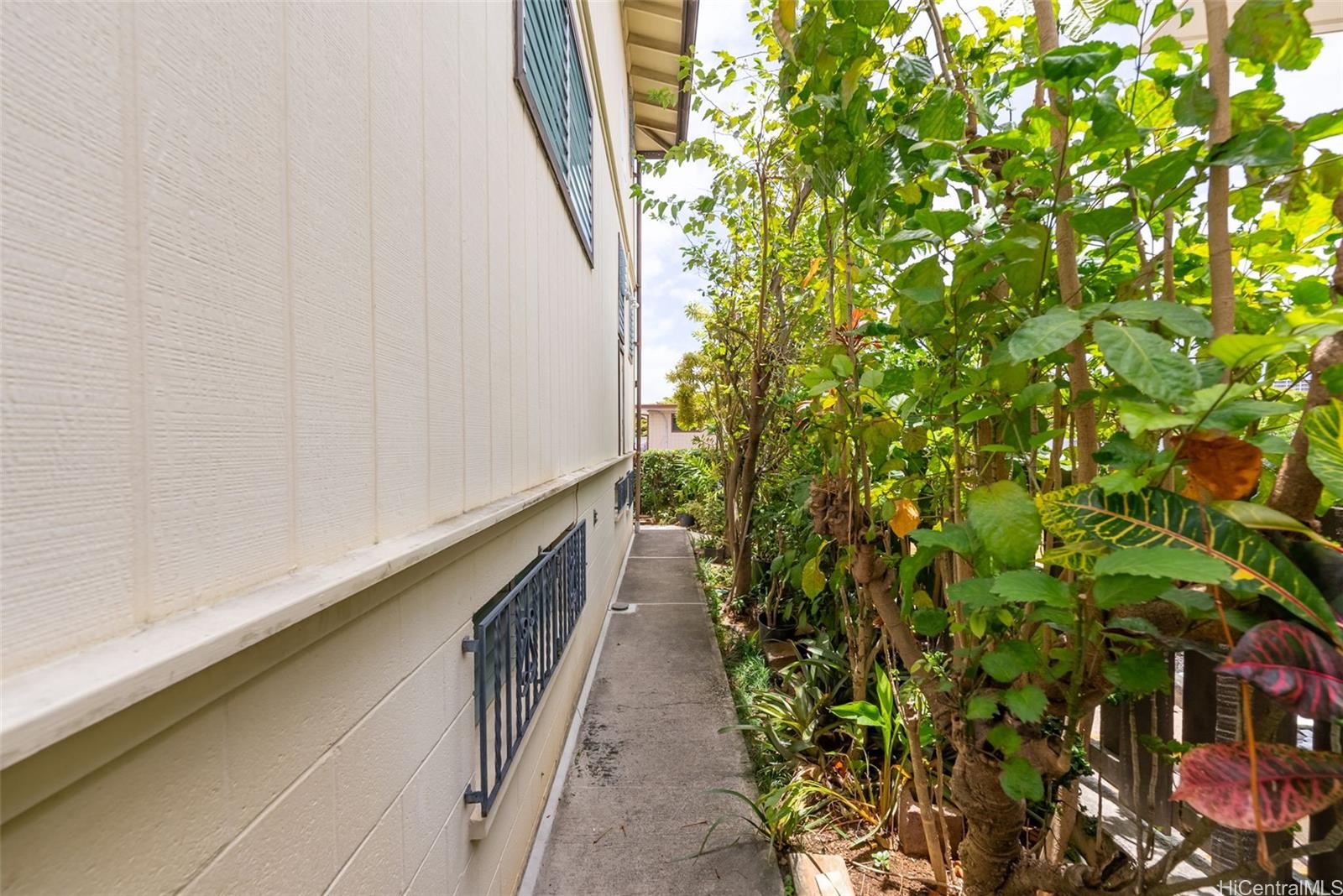 116  Milo Lane Punchbowl Area, Honolulu home - photo 23 of 25