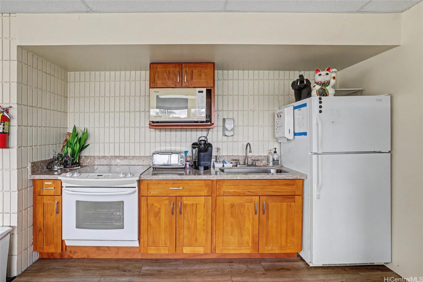 Greenview condo # 1806, Honolulu, Hawaii - photo 16 of 25