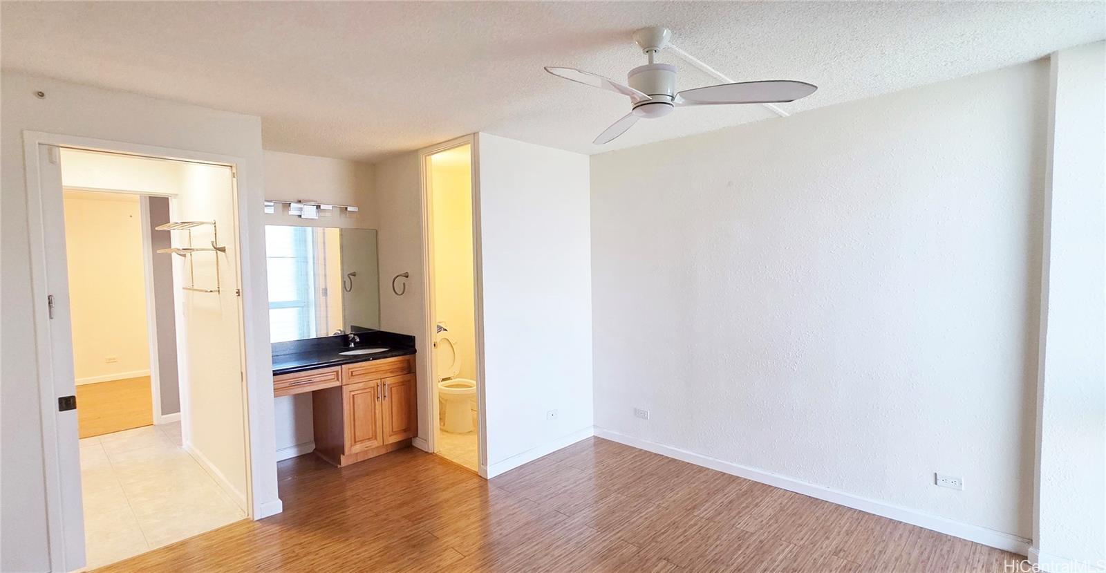 1160 Ala Napunani Street Honolulu - Rental - photo 13 of 22