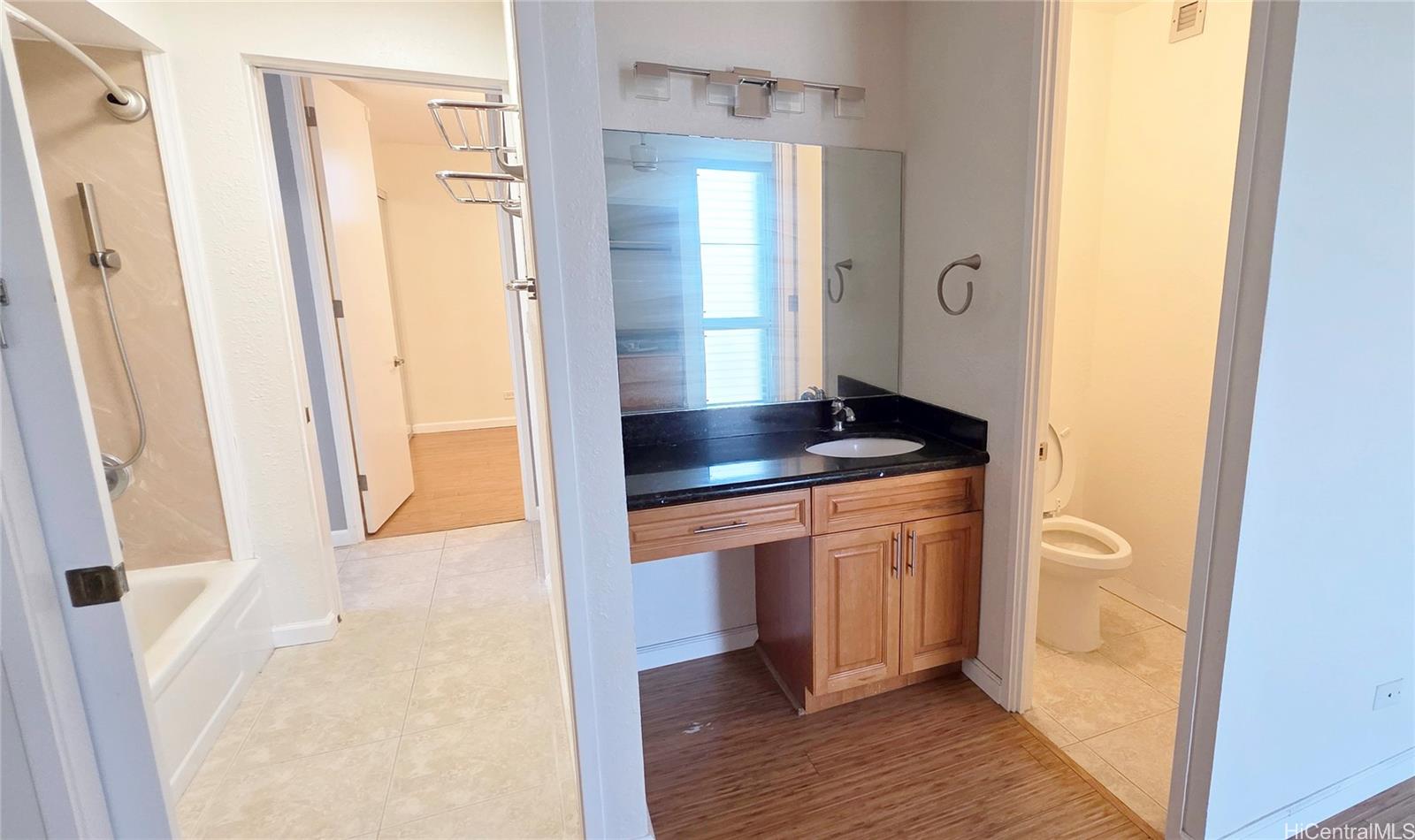 1160 Ala Napunani Street Honolulu - Rental - photo 14 of 22