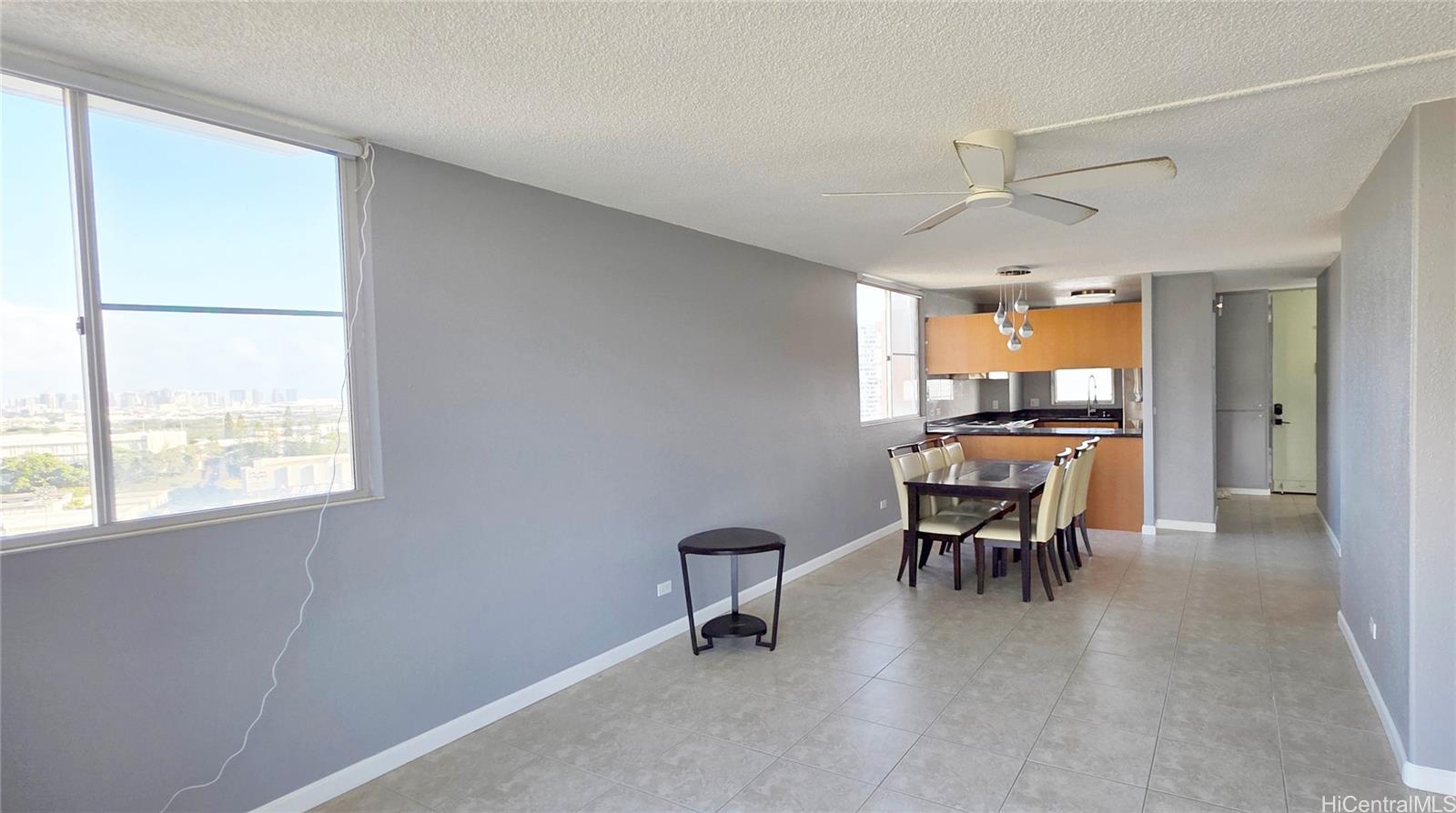 1160 Ala Napunani Street Honolulu - Rental - photo 3 of 22