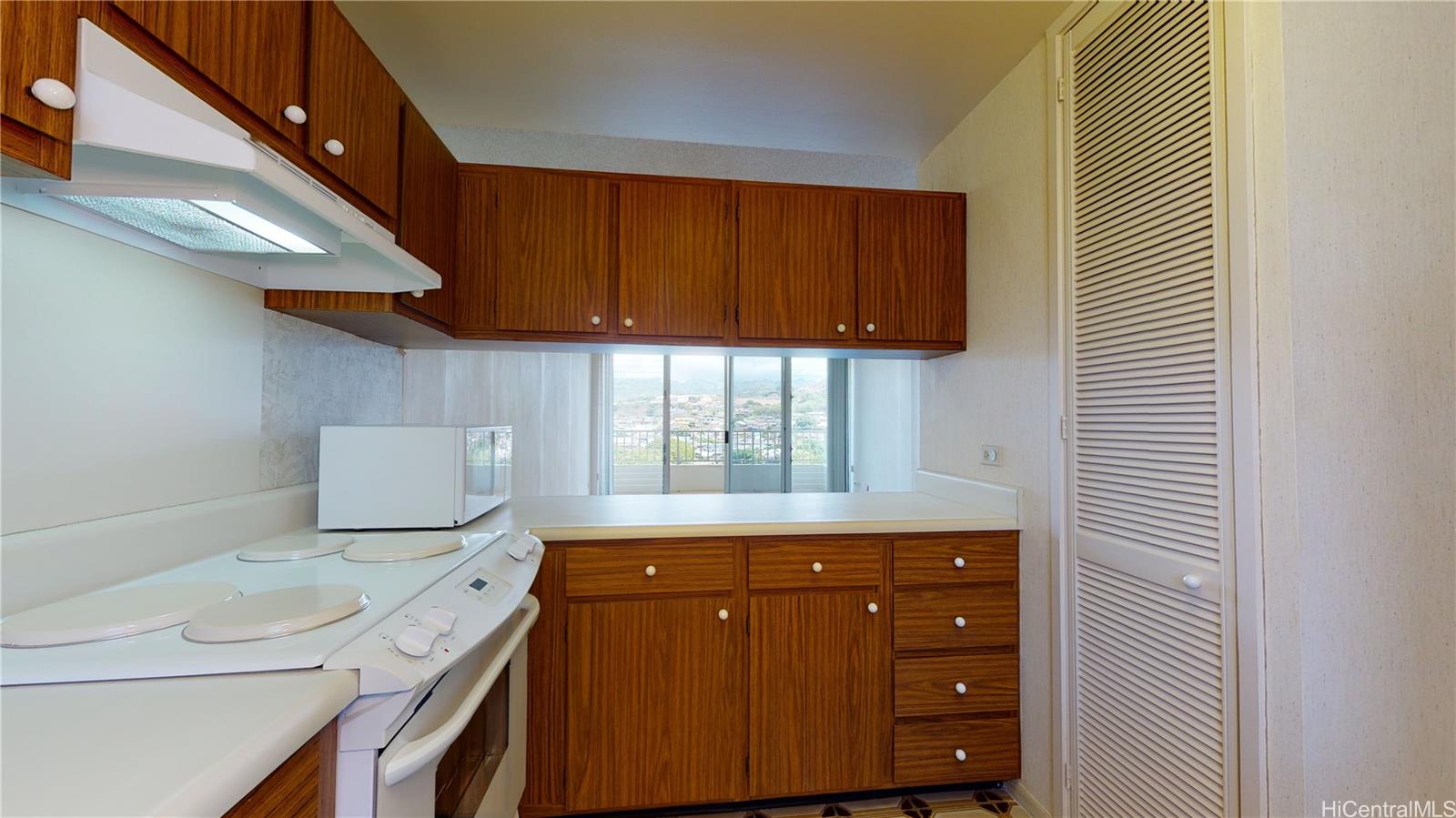 Greenview condo # 603, Honolulu, Hawaii - photo 3 of 25