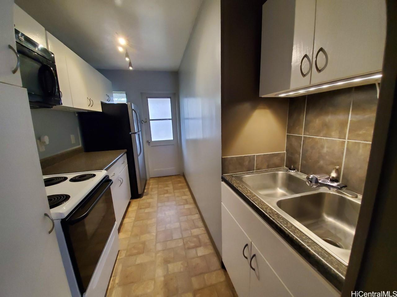 1164 Hoihoi Ave Wahiawa - Rental - photo 6 of 9