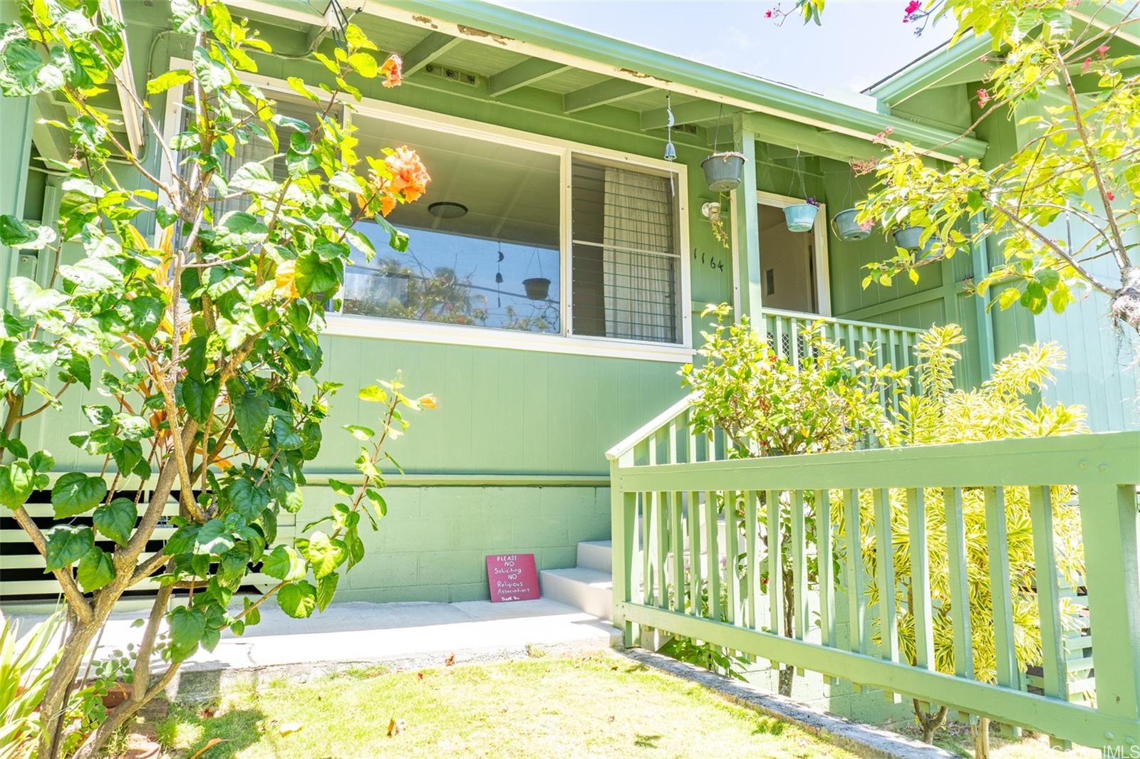 1164  Manulani Street Keolu Hills, Kailua home - photo 2 of 25
