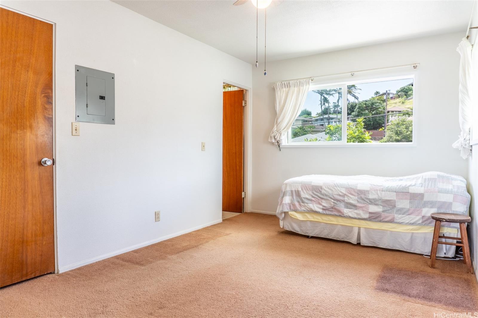 1164  Manulani Street Keolu Hills, Kailua home - photo 15 of 25