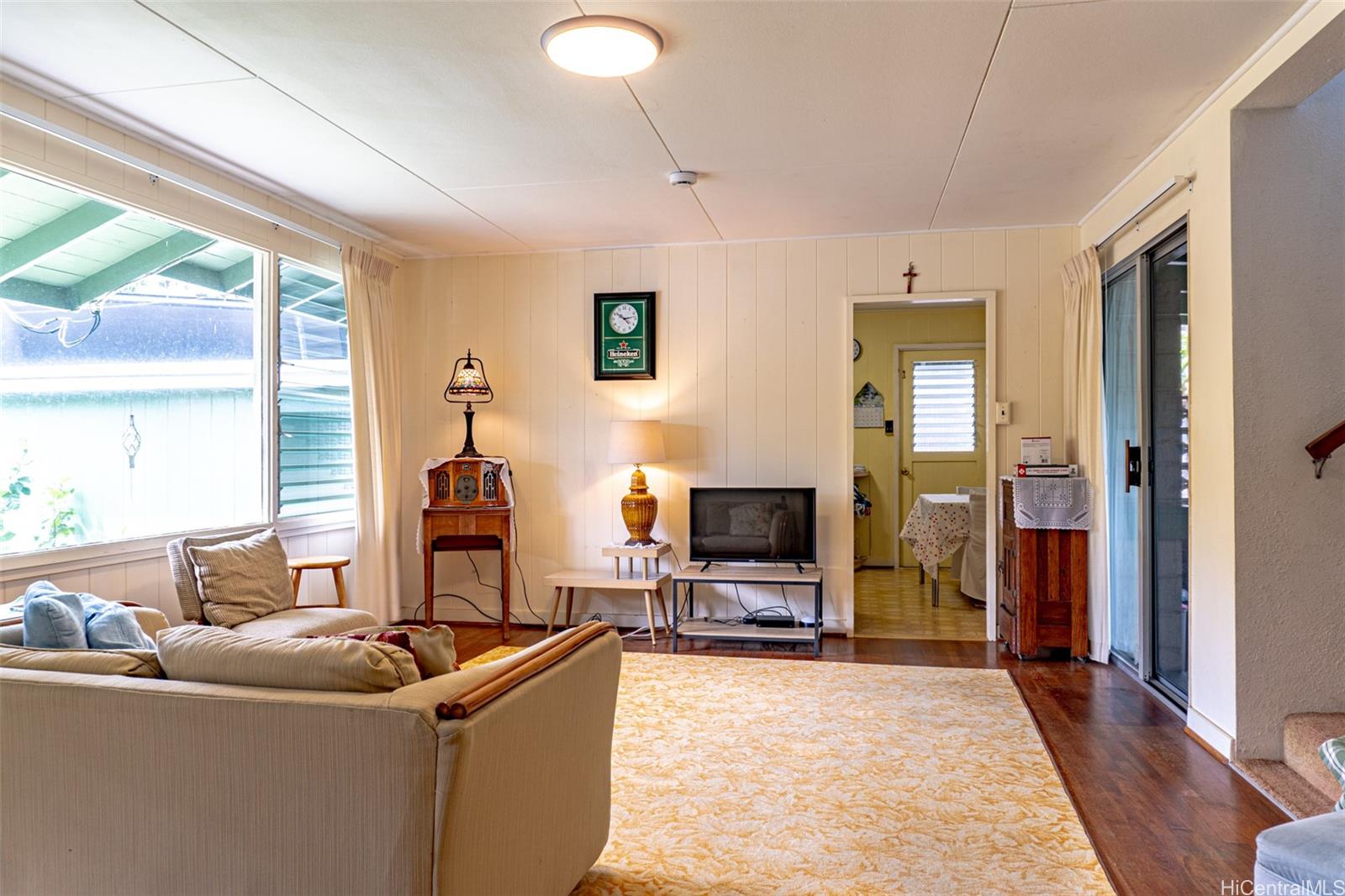 1164  Manulani Street Keolu Hills, Kailua home - photo 4 of 25