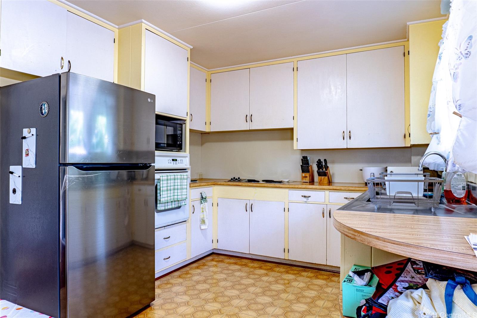 1164  Manulani Street Keolu Hills, Kailua home - photo 5 of 25