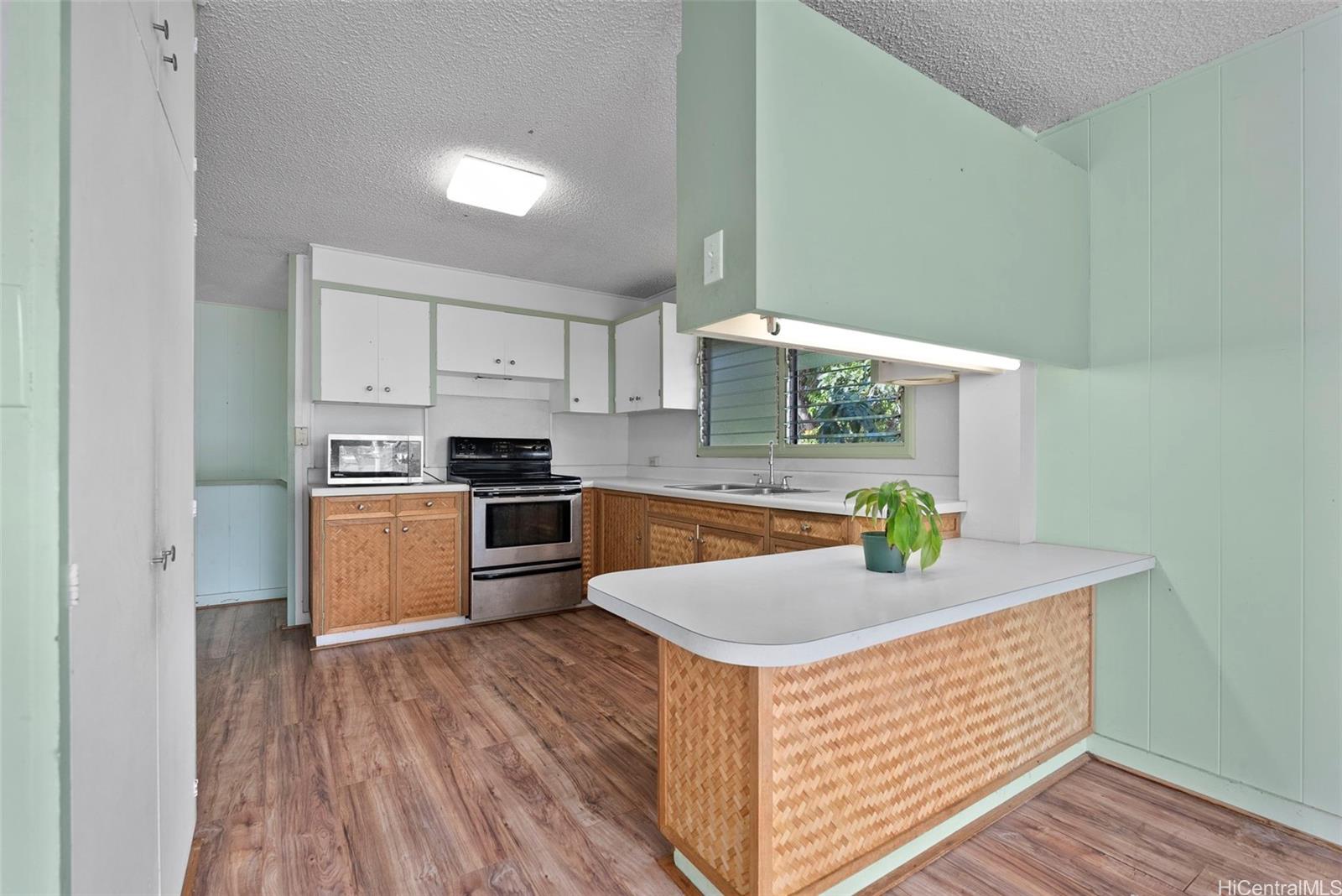 1166A  20th Ave Kaimuki, Diamond Head home - photo 5 of 19