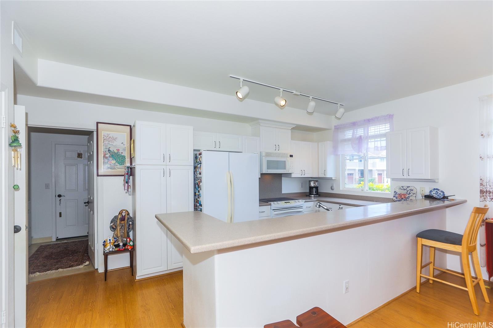 1173 Mokuhano Street townhouse # F101, Honolulu, Hawaii - photo 3 of 25