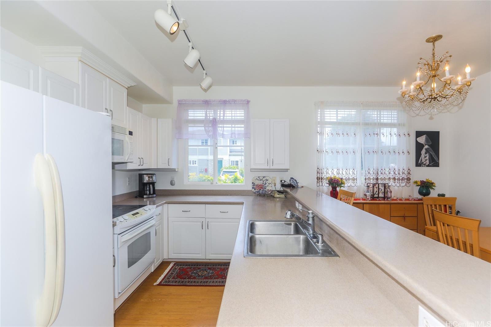 1173 Mokuhano Street townhouse # F101, Honolulu, Hawaii - photo 8 of 25