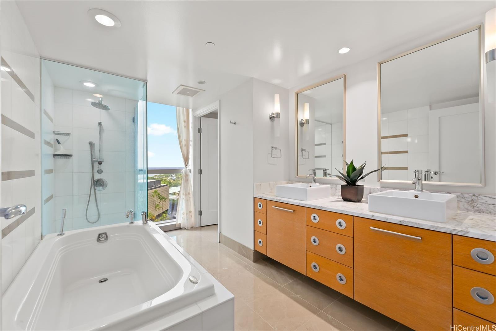 Koolani condo # 1708, Honolulu, Hawaii - photo 18 of 25